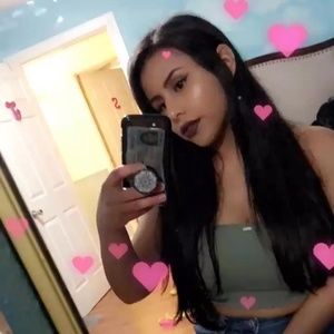 Meet your Posher, Sarahi